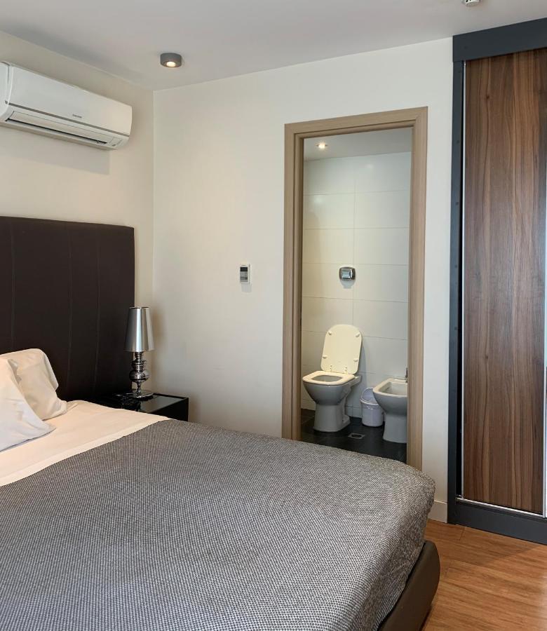 Regency Way Montevideo Hotel エクステリア 写真