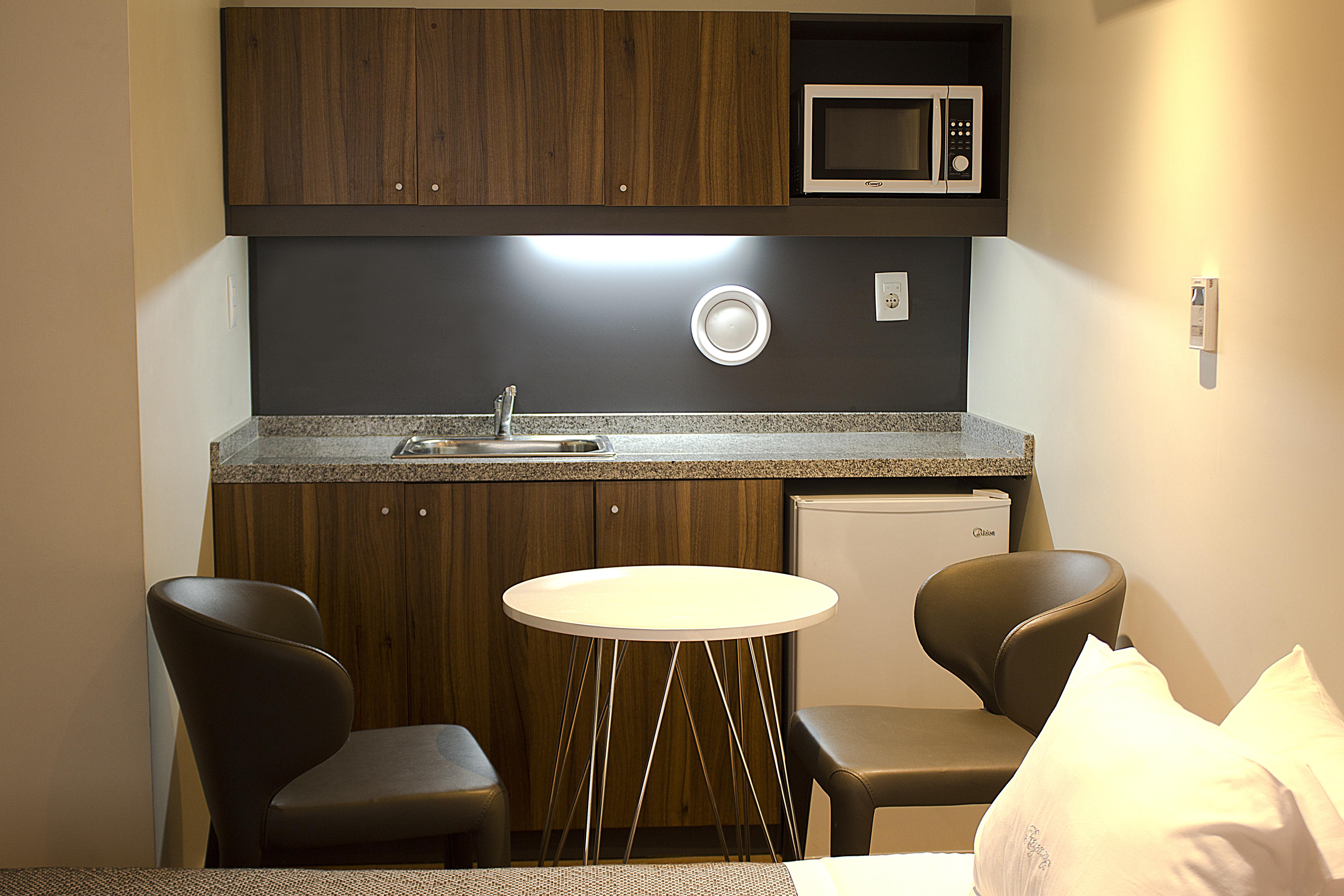 Regency Way Montevideo Hotel エクステリア 写真
