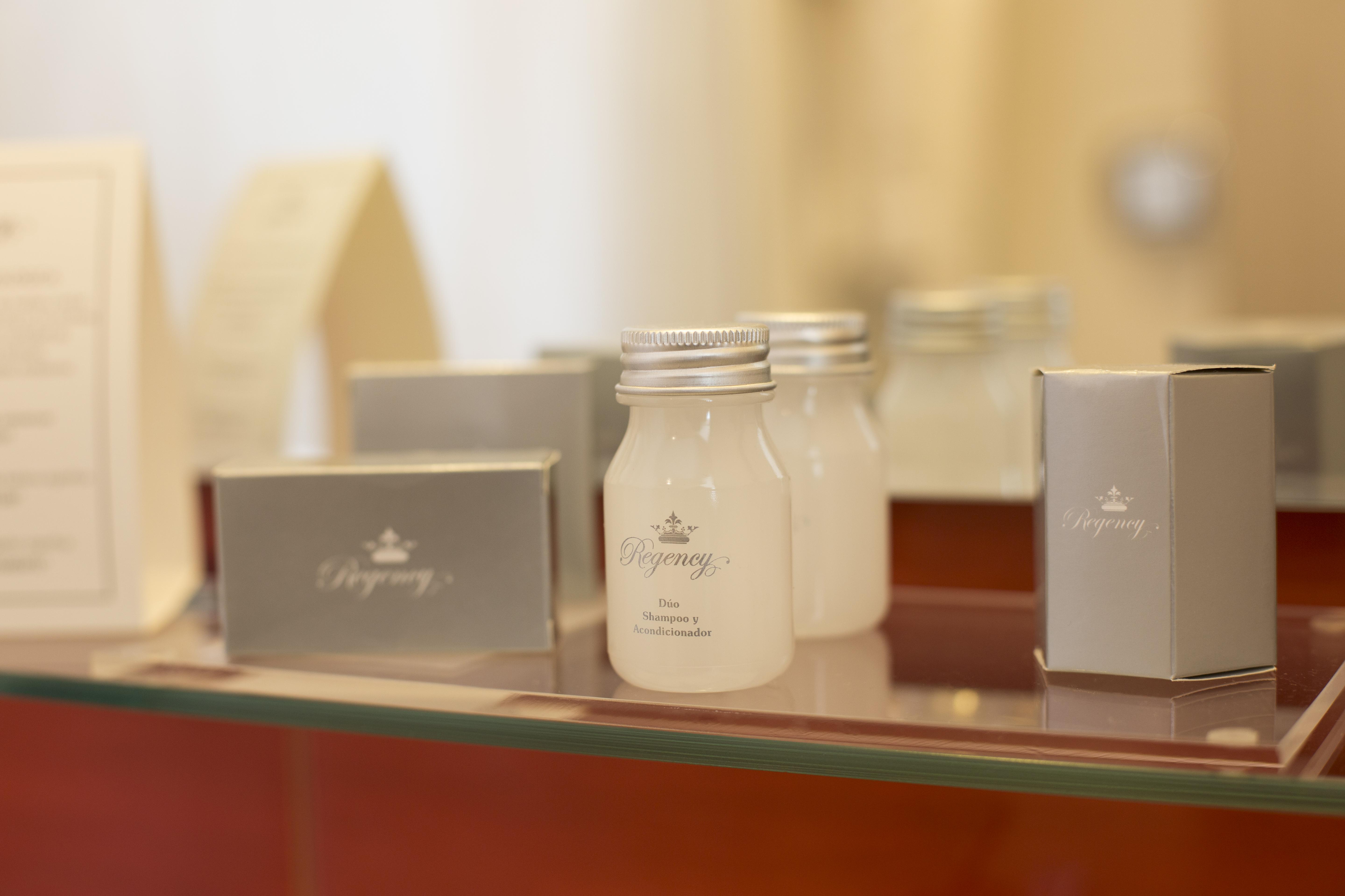 Regency Way Montevideo Hotel エクステリア 写真