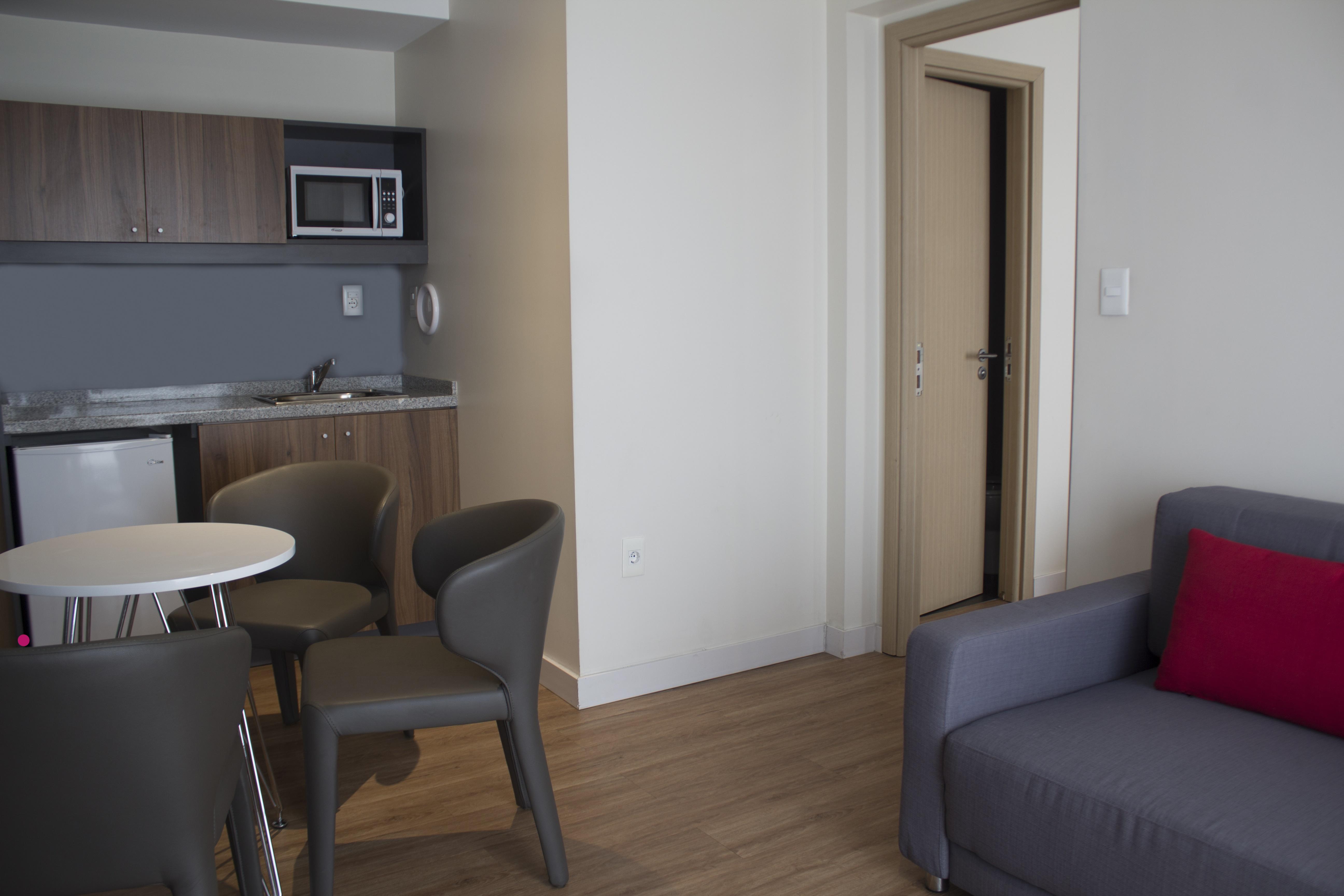 Regency Way Montevideo Hotel エクステリア 写真