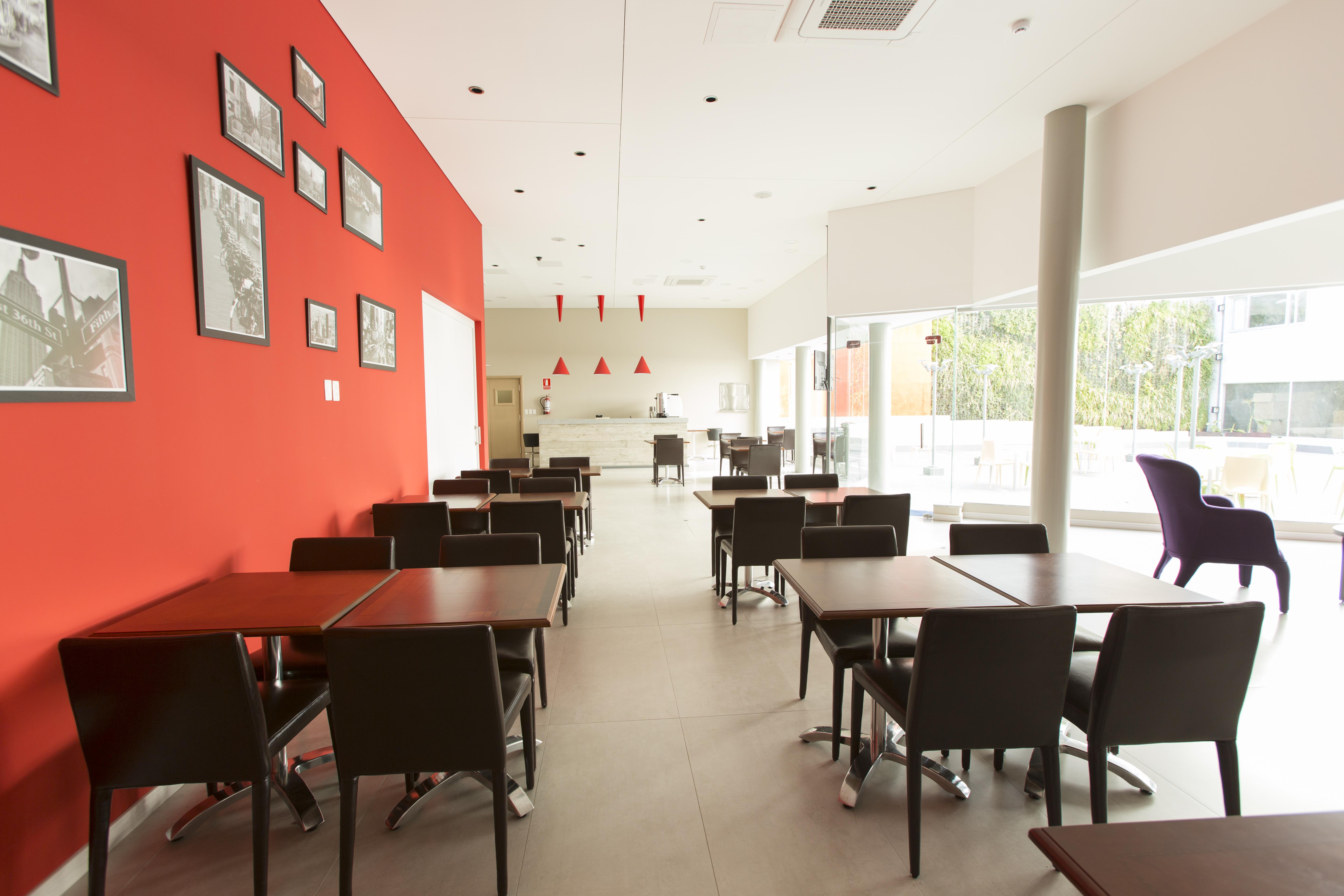 Regency Way Montevideo Hotel エクステリア 写真