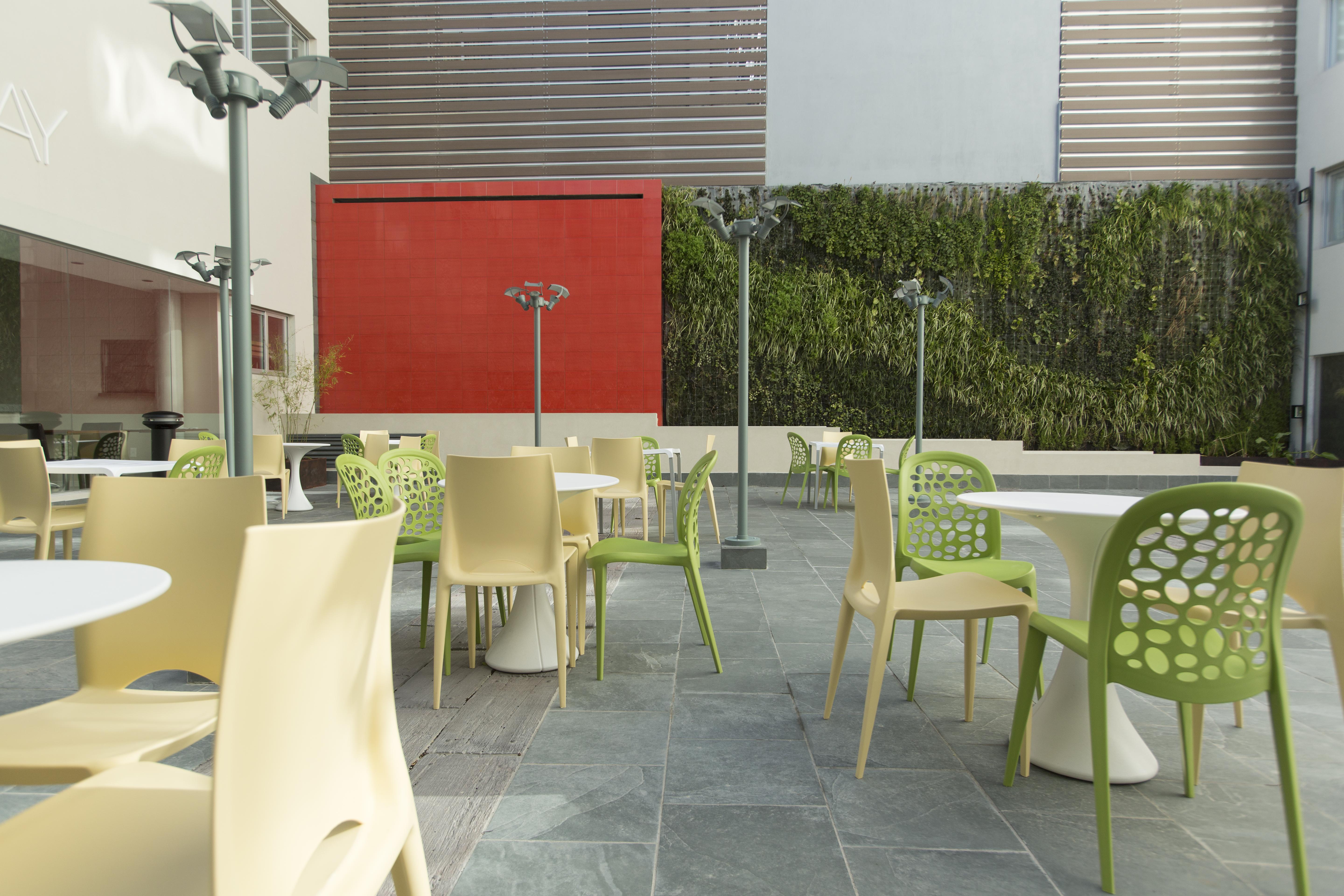 Regency Way Montevideo Hotel エクステリア 写真