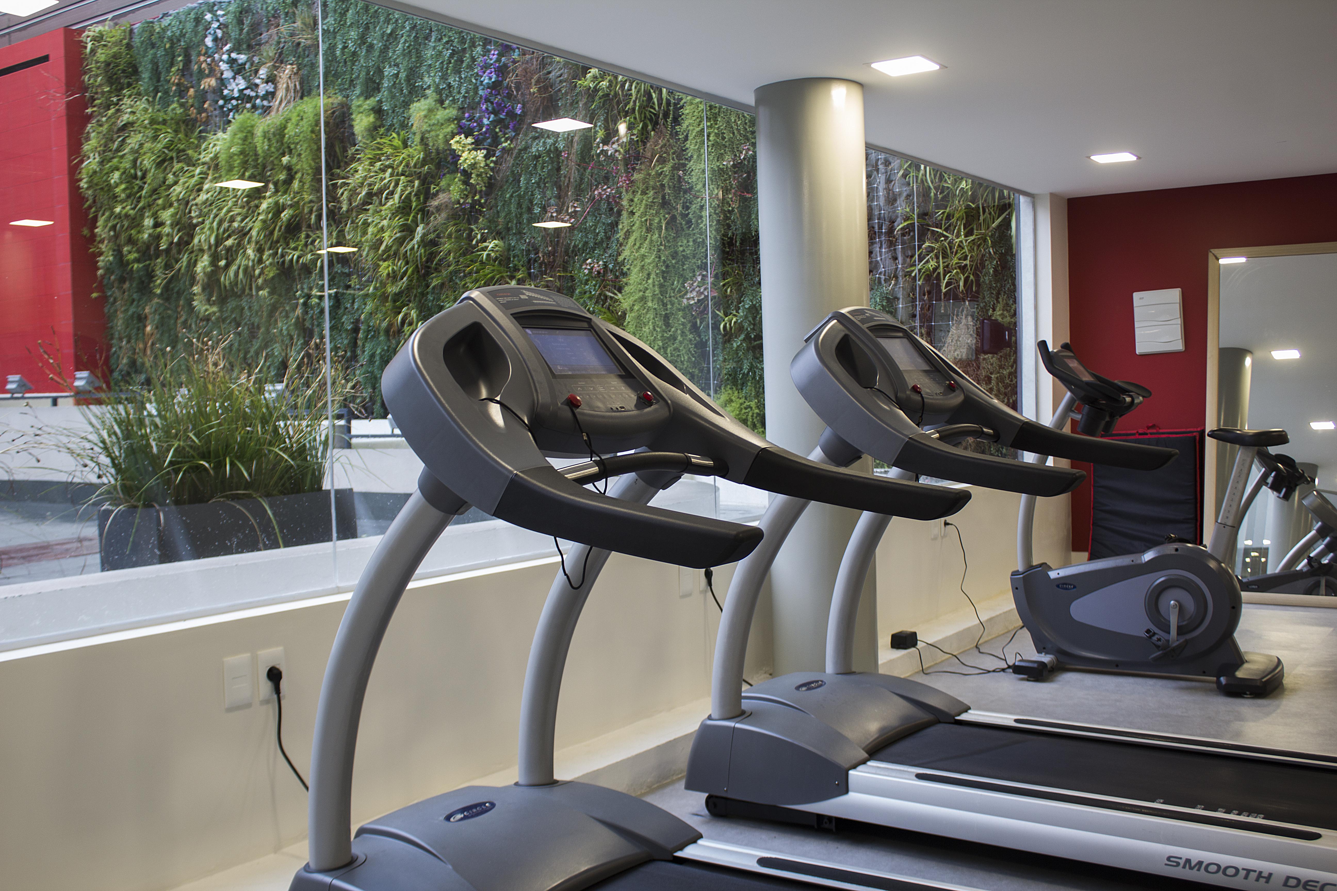 Regency Way Montevideo Hotel エクステリア 写真