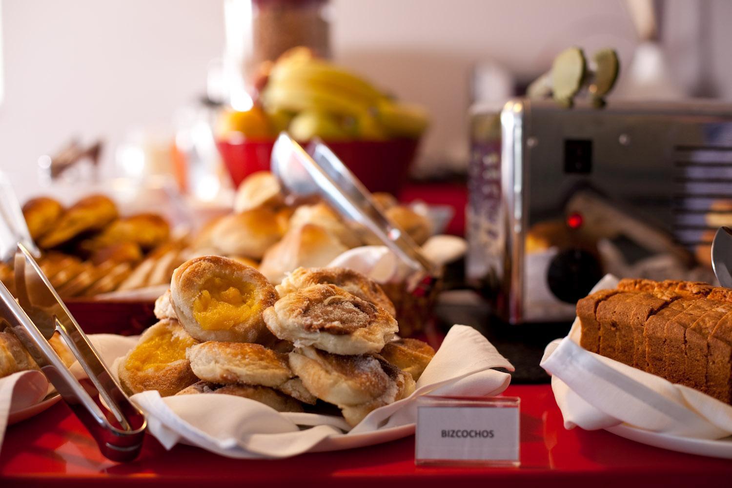 Regency Way Montevideo Hotel エクステリア 写真